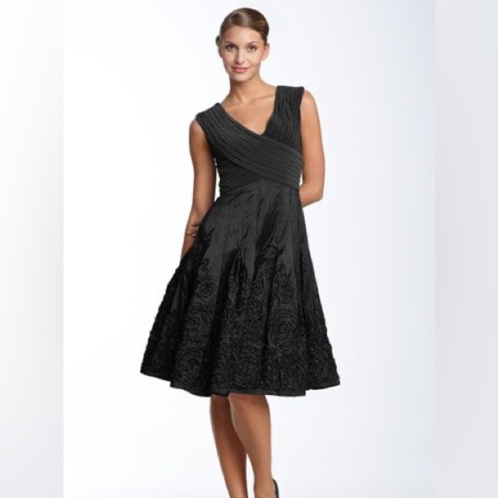 Adrianna Papell Black Taffeta Formal Cocktail Dress